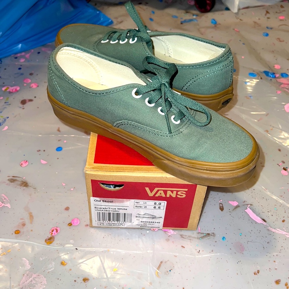 Men’s Green & Gum Bottoms Vans